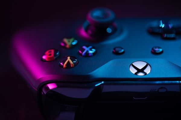 Microsoft добавит в геймпады Xbox One быстрое сопряжение по Bluetooth и динамическую задержку ввода